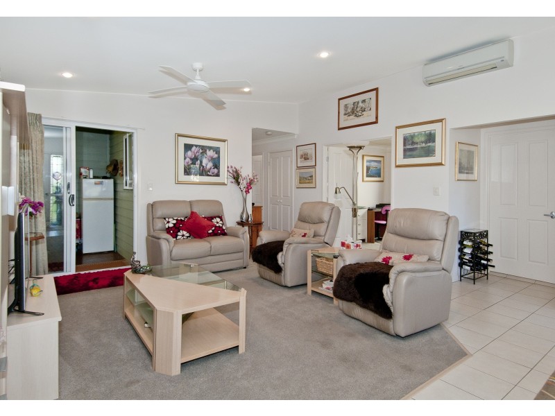 Villa 113/272 Fryar Road ‘Palm Lakes Resort’, Eagleby QLD 4207