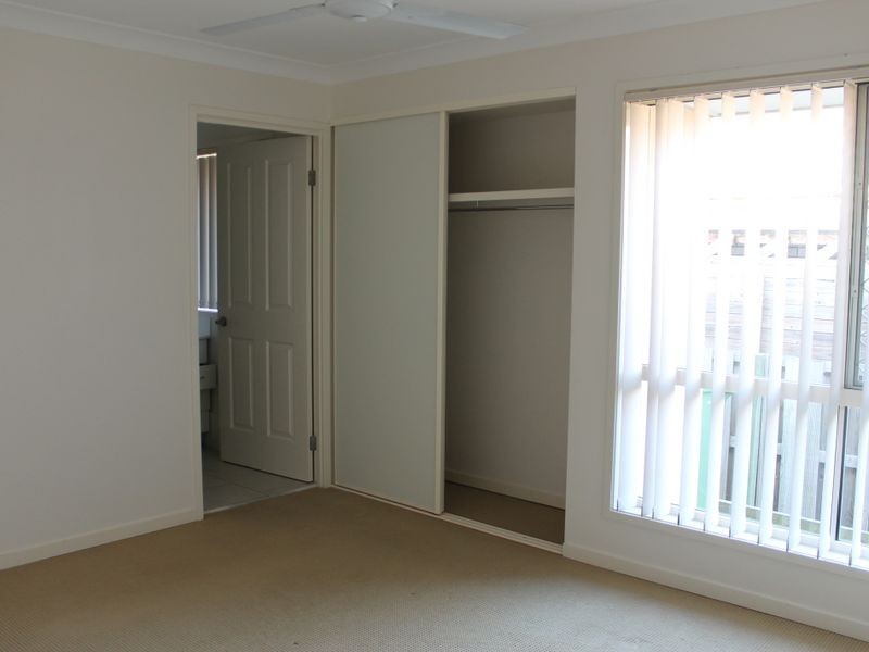 2/279 River Hills Road, Eagleby QLD 4207