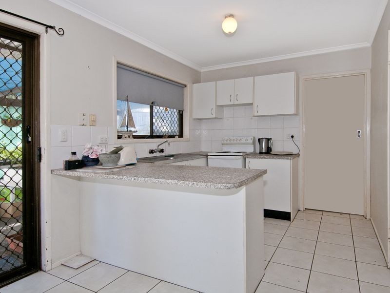 6 Donegal Ct, Eagleby QLD 4207