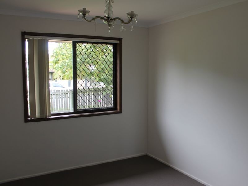 16 Dion Drive, Eagleby QLD 4207