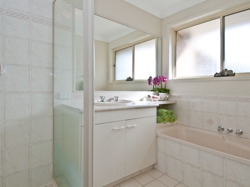 53 Kilsay Crescent, Meadowbrook QLD 4131