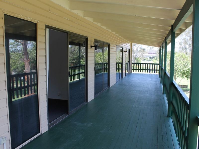 2 Curlew Crescent, Eagleby QLD 4207