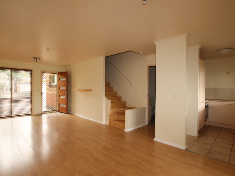 1/72 Castile Cres, Edens Landing QLD 4207