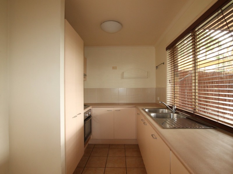1/72 Castile Cres, Edens Landing QLD 4207