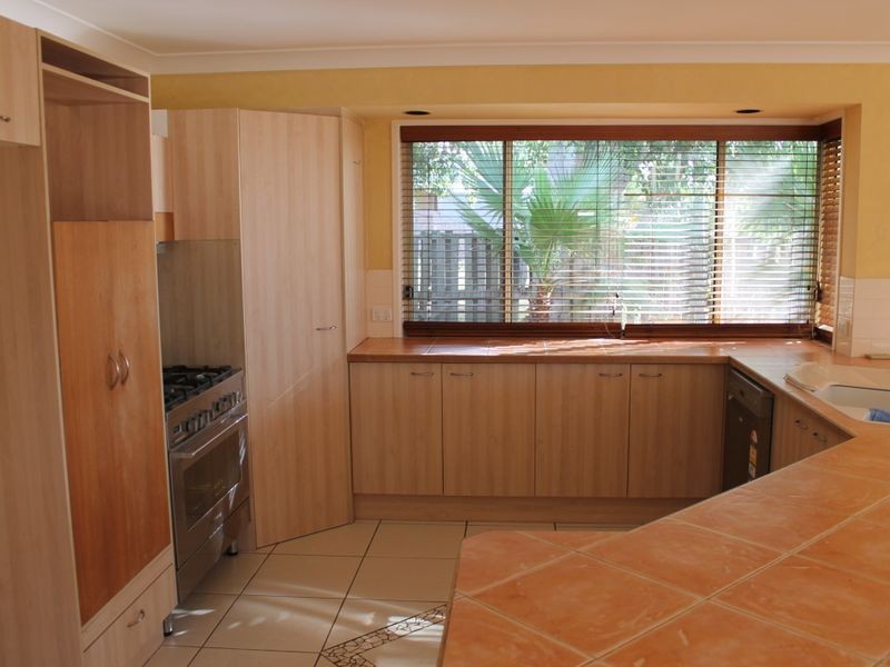 51 Overland Drive, Edens Landing QLD 4207