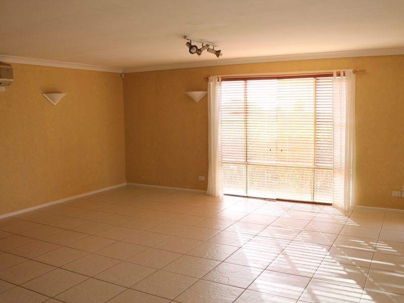 51 Overland Drive, Edens Landing QLD 4207