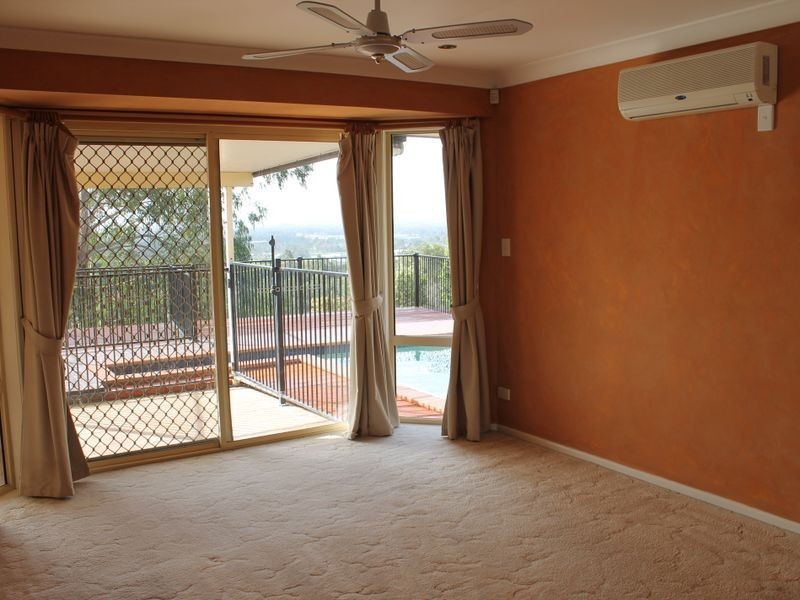 51 Overland Drive, Edens Landing QLD 4207