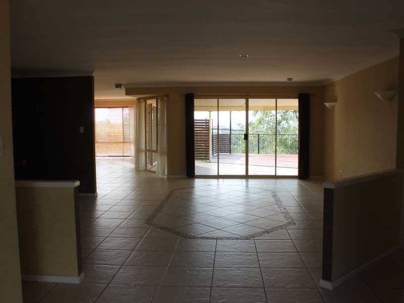 51 Overland Drive, Edens Landing QLD 4207