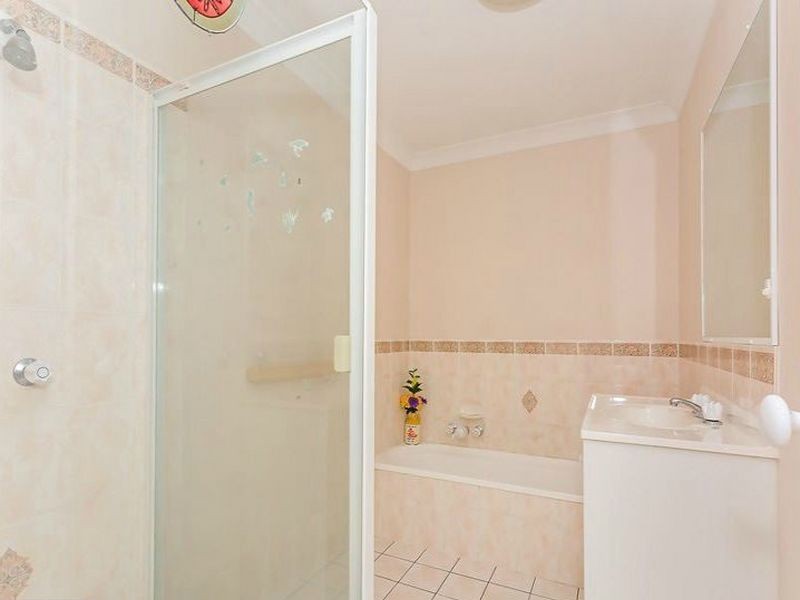 10 Gariswood Court, Edens Landing QLD 4207