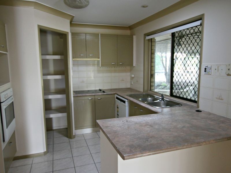 10 Duchess Street, Loganlea QLD 4131