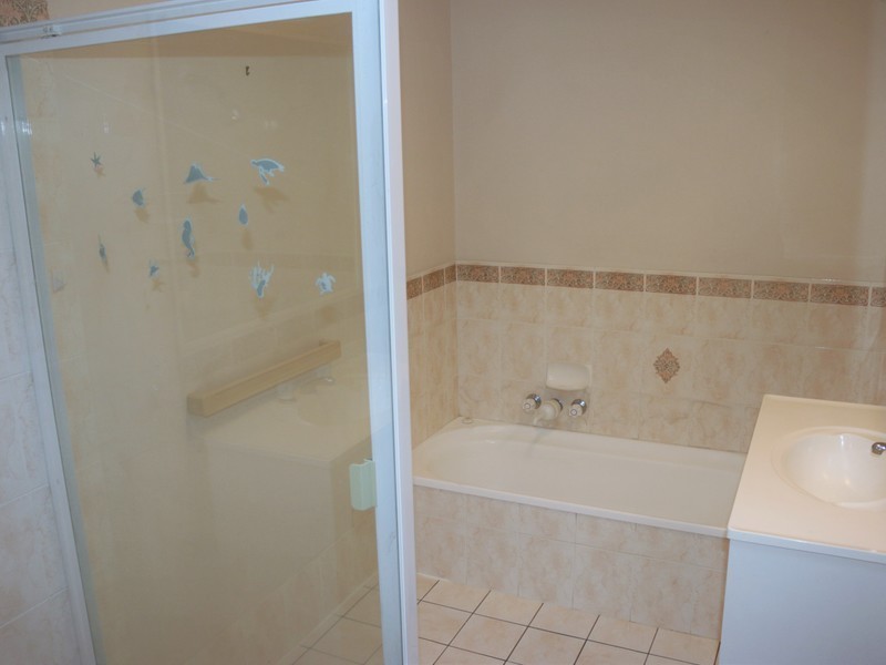 10 Gariswood Court, Edens Landing QLD 4207