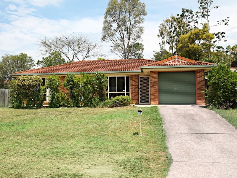 61 Avonmore St, Edens Landing QLD 4207