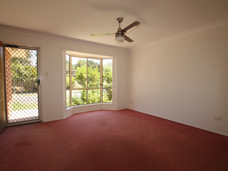 61 Avonmore St, Edens Landing QLD 4207