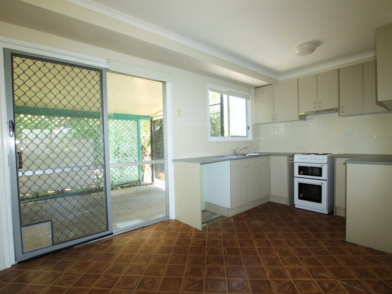 6 Bingo St, Holmview QLD 4207
