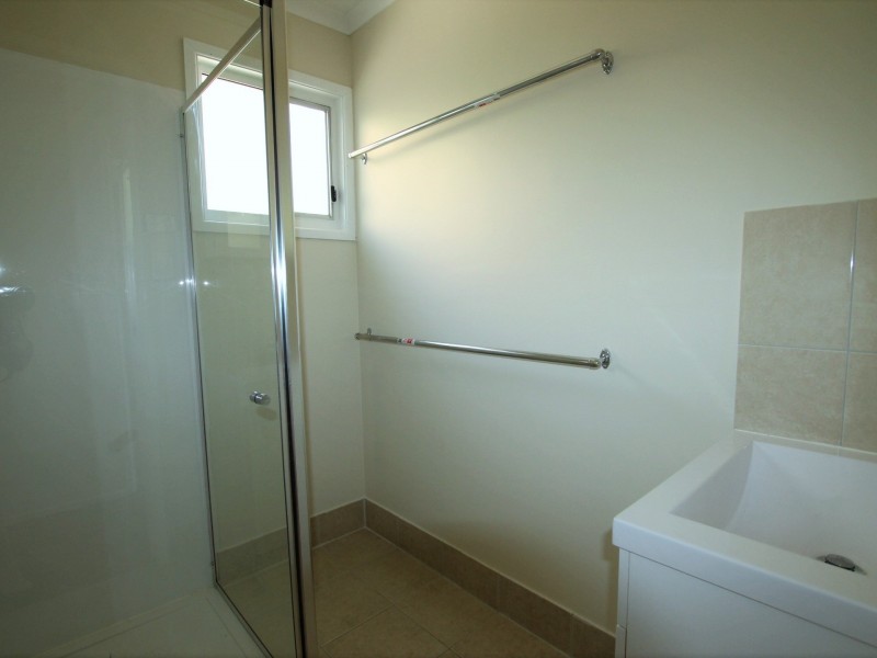 6 Bingo St, Holmview QLD 4207