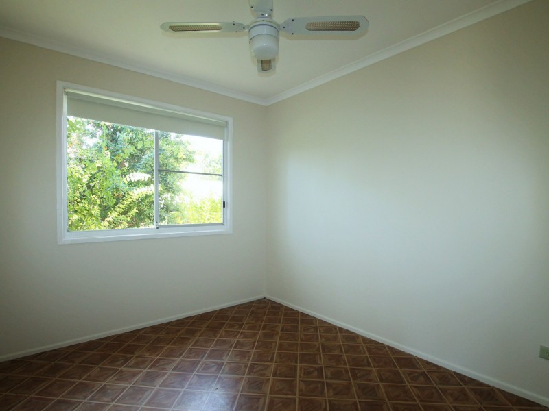 6 Bingo St, Holmview QLD 4207