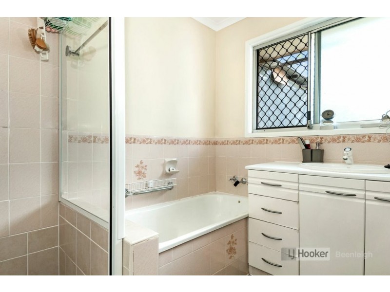 39 Harburg Drive, Beenleigh QLD 4207