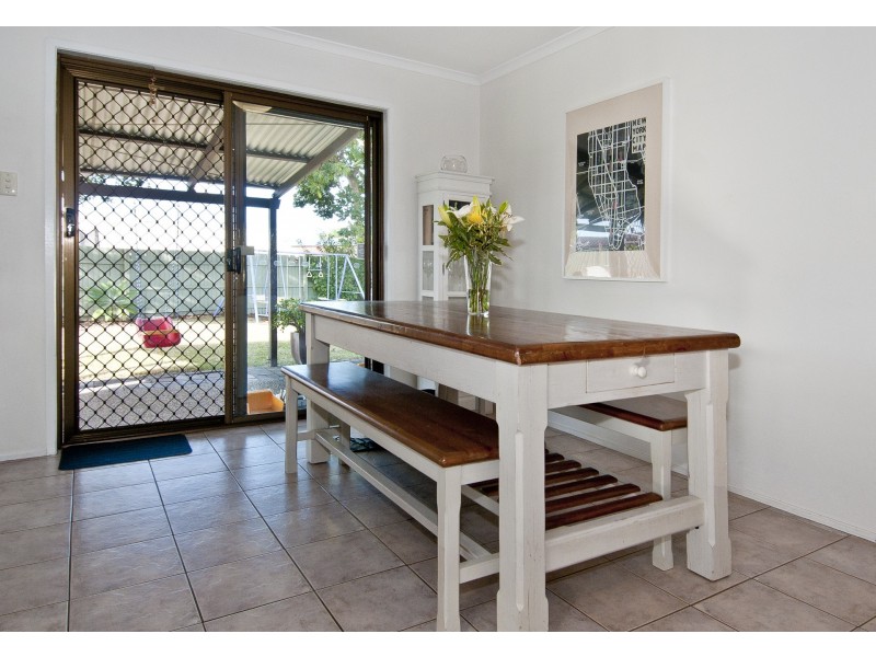 64 Harding Bvd, Mount Warren Park QLD 4207