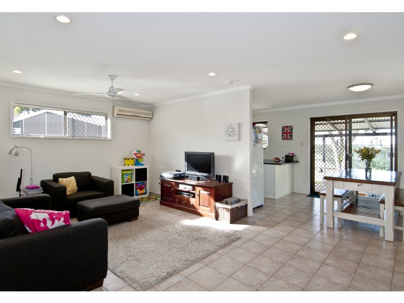 64 Harding Bvd, Mount Warren Park QLD 4207