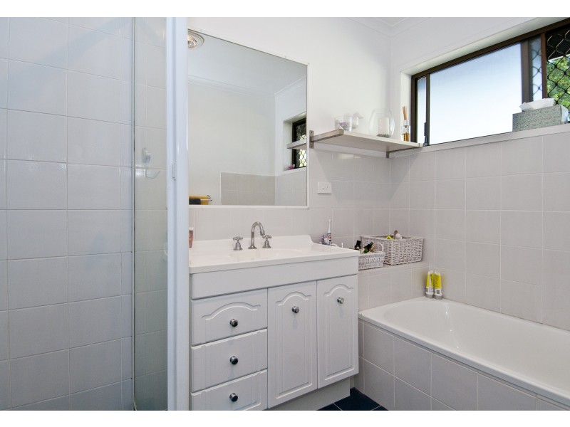 64 Harding Bvd, Mount Warren Park QLD 4207