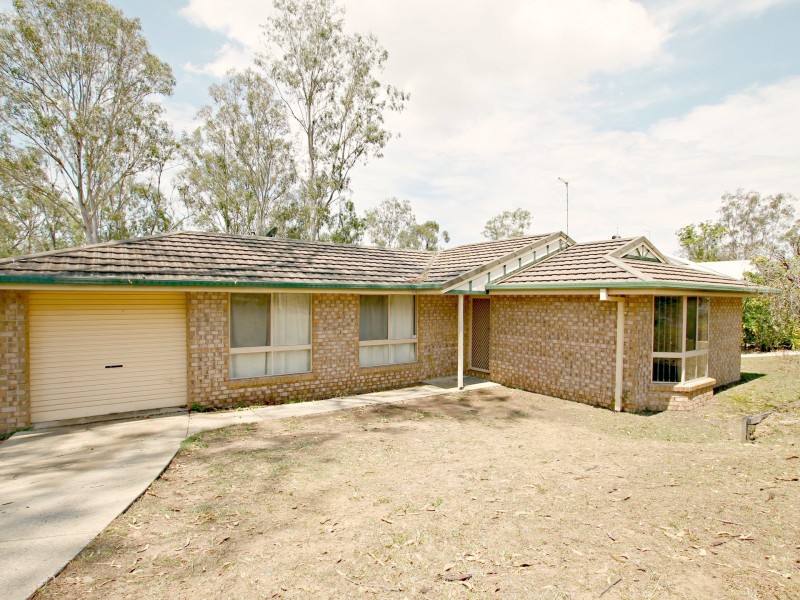 40 Loane Dr, Edens Landing QLD 4207