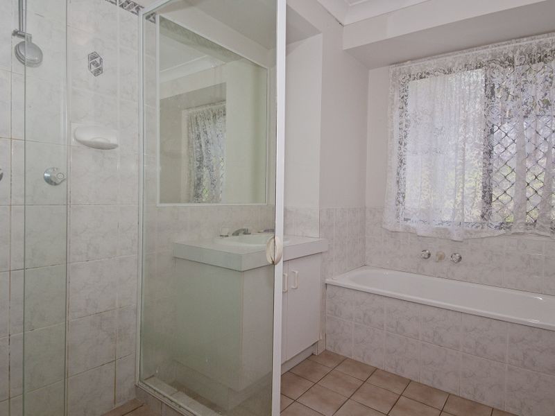 40 Linning Street, Mount Warren Park QLD 4207