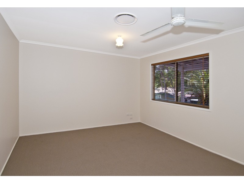 14 Woodlands Drive, Stapylton QLD 4207