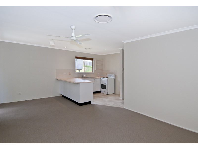 14 Woodlands Drive, Stapylton QLD 4207