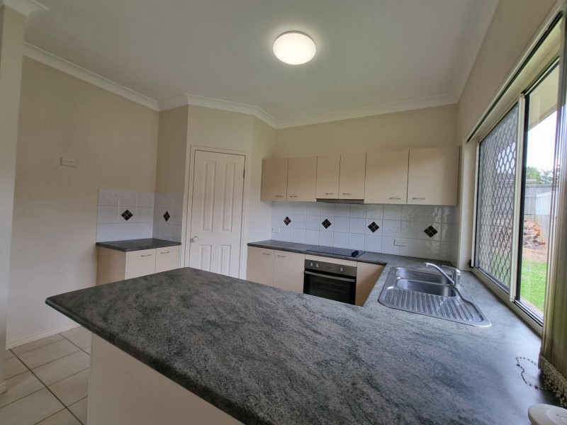 24 Bella Vista Circuit, Edens Landing QLD 4207