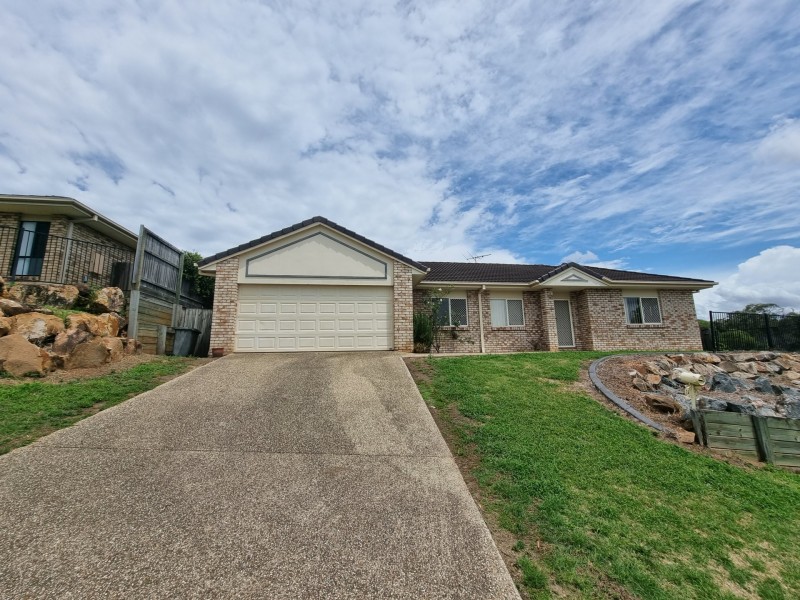 24 Bella Vista Circuit, Edens Landing QLD 4207