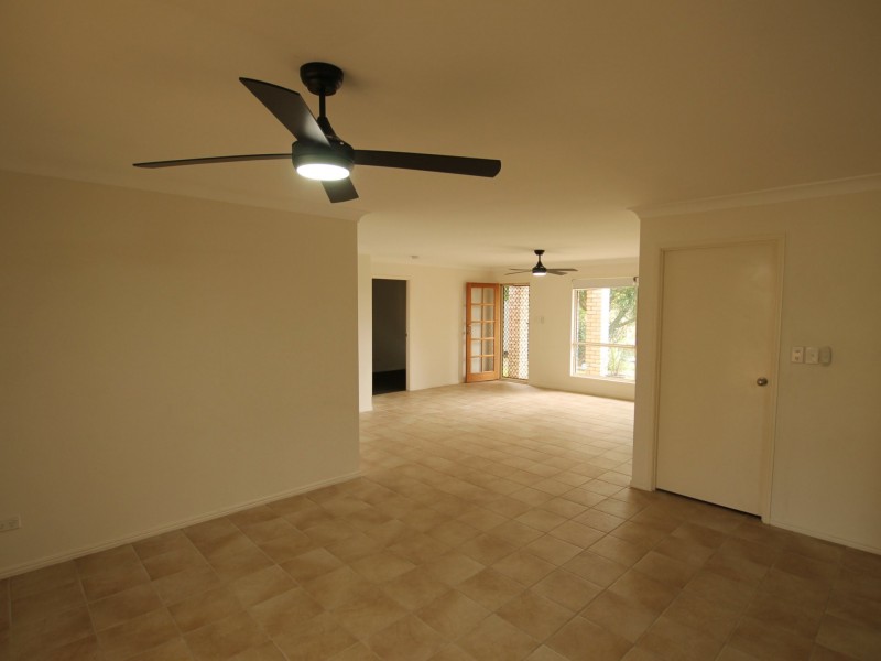 3 Deiter Court, Edens Landing QLD 4207