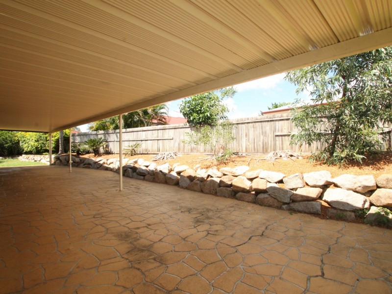 3 Deiter Court, Edens Landing QLD 4207