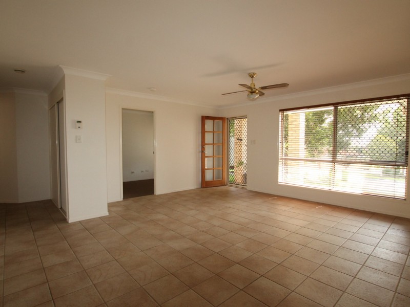 3 Deiter Court, Edens Landing QLD 4207