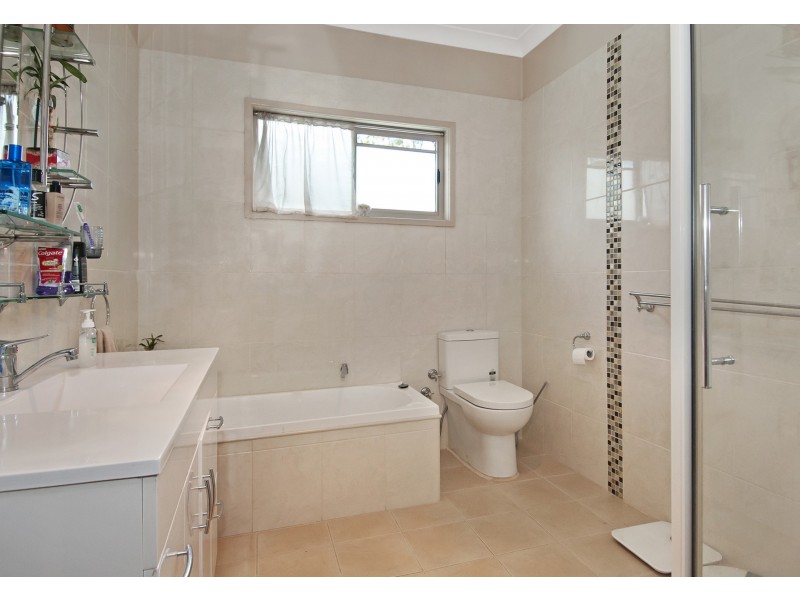1-3 Fadden Court, Bethania QLD 4205