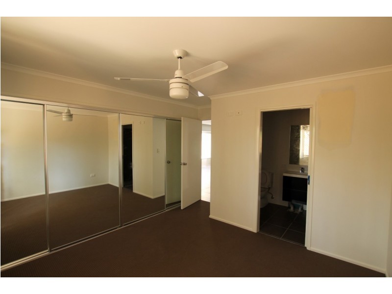 2/11 Scott Street, Beenleigh QLD 4207