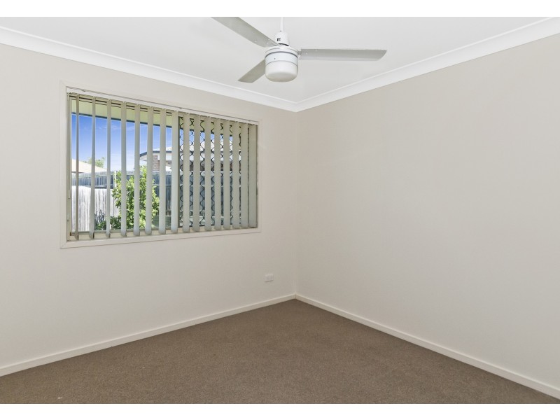 8 Tern Close, Eagleby QLD 4207