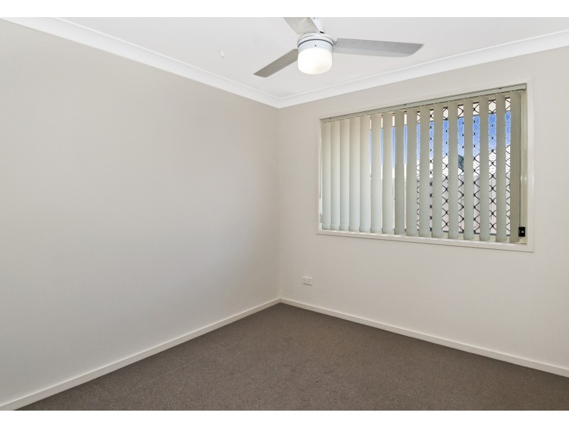 8 Tern Close, Eagleby QLD 4207