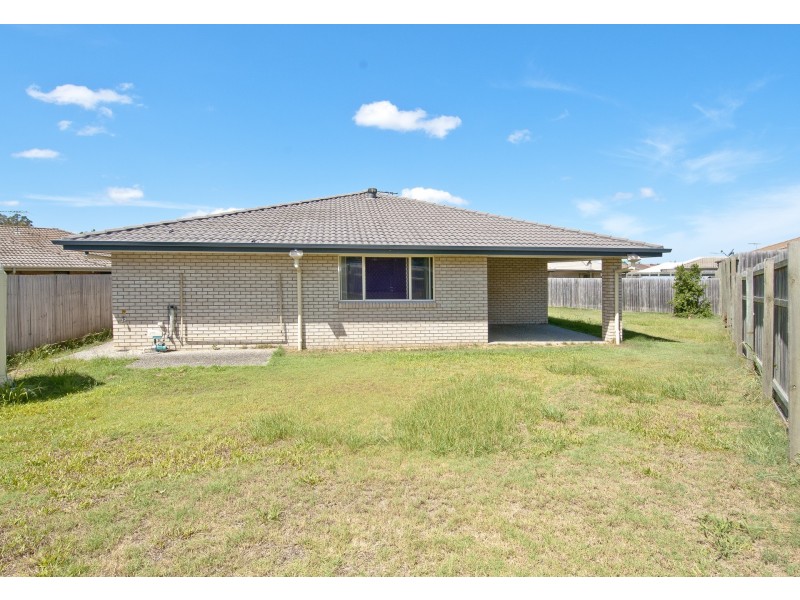 8 Tern Close, Eagleby QLD 4207