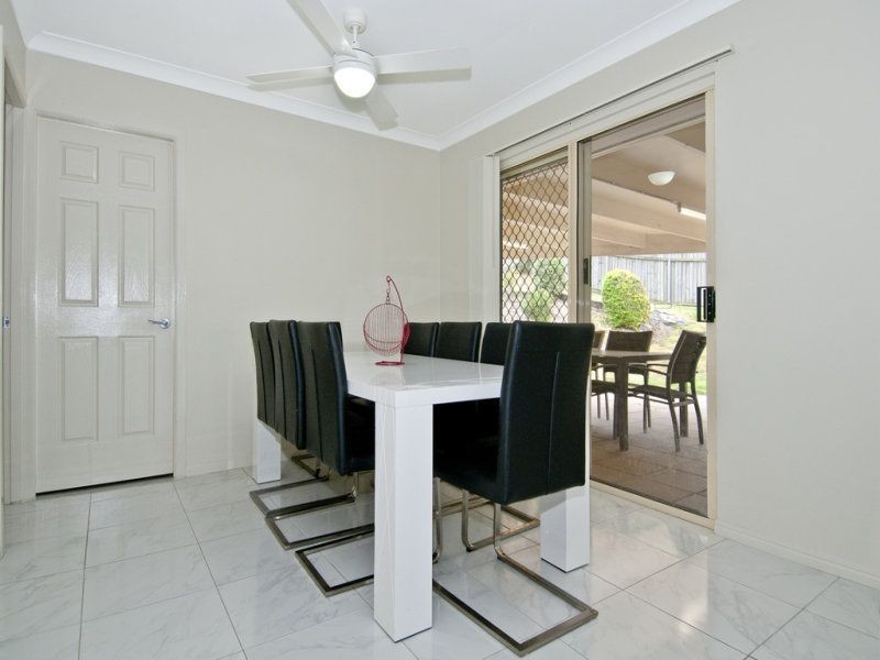 10 Vromans Court, Edens Landing QLD 4207