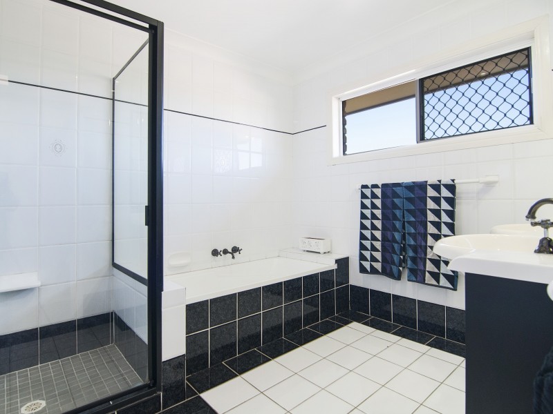 15 Mimi Court, Mount Warren Park QLD 4207