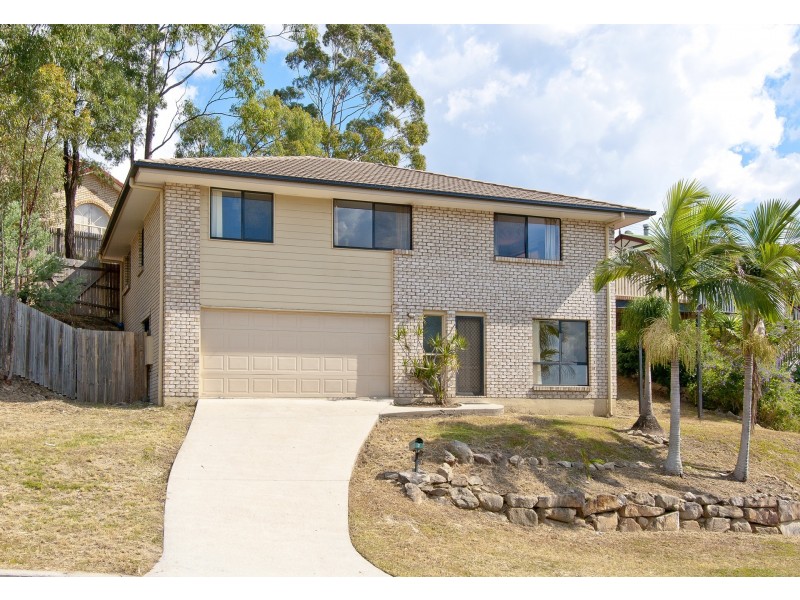7 Hillside Crescent, Edens Landing QLD 4207