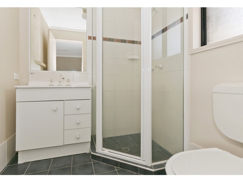 7 Hillside Crescent, Edens Landing QLD 4207