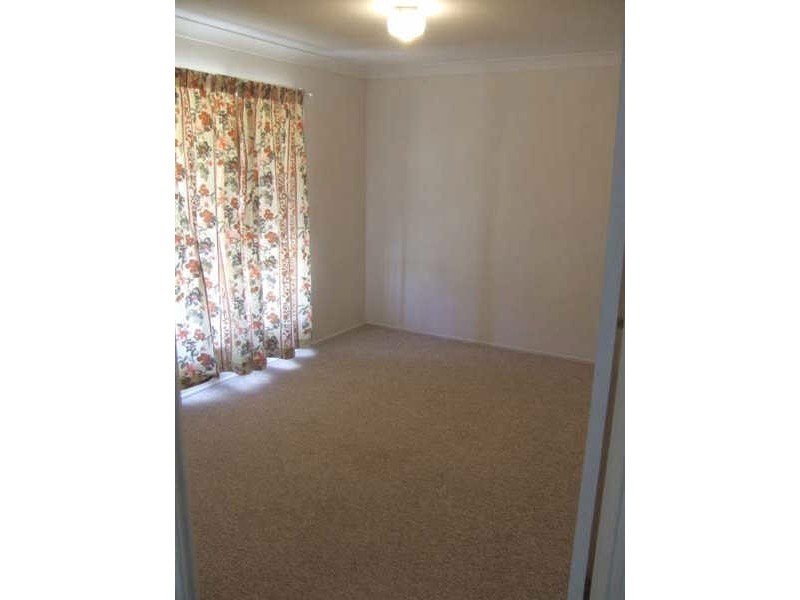 64 Tallagandra Rd, Beenleigh QLD 4207