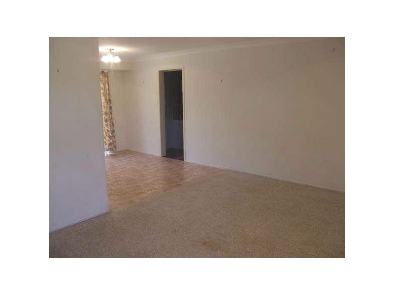 64 Tallagandra Rd, Beenleigh QLD 4207