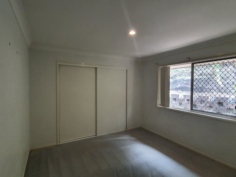 45 Chatfield St, Edens Landing QLD 4207