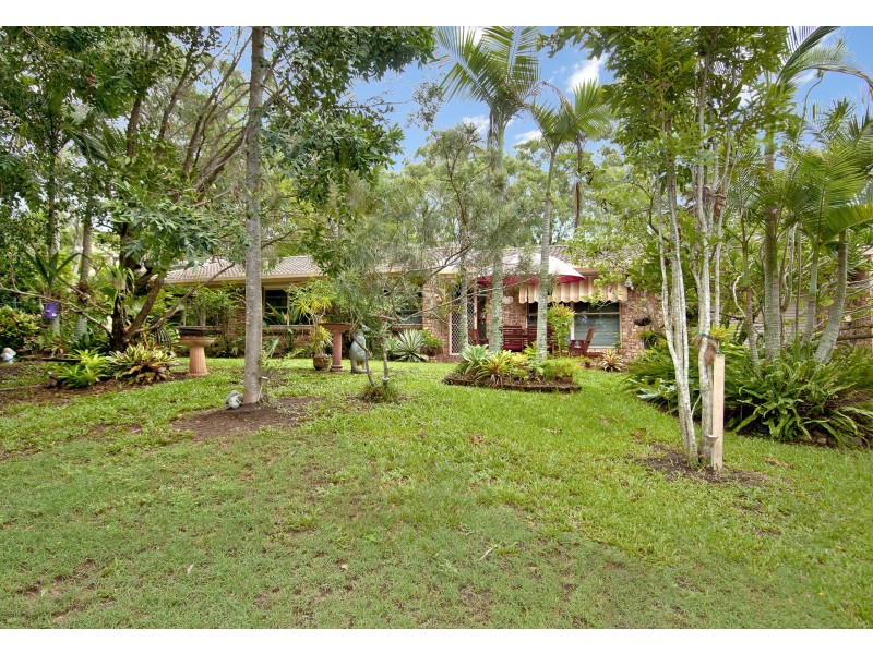 32 Castile Crescent, Edens Landing QLD 4207