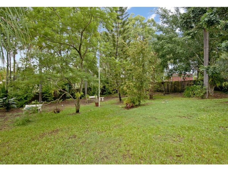 32 Castile Crescent, Edens Landing QLD 4207