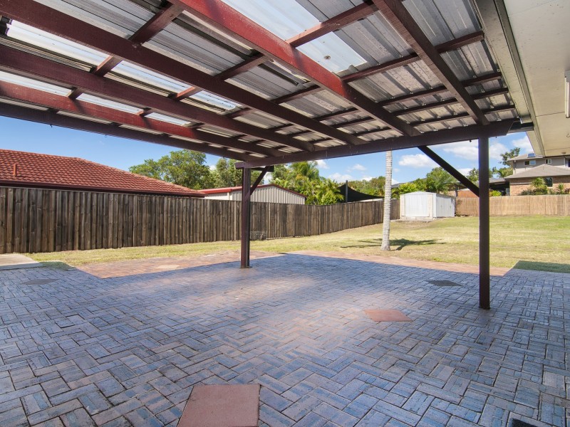 31 Ivanhoe Dr, Edens Landing QLD 4207