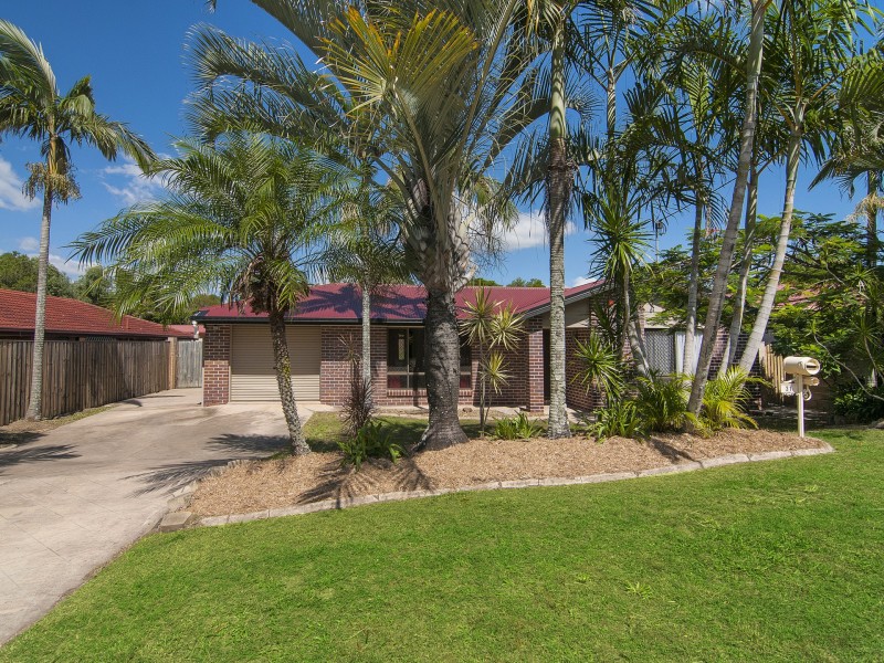 31 Ivanhoe Dr, Edens Landing QLD 4207