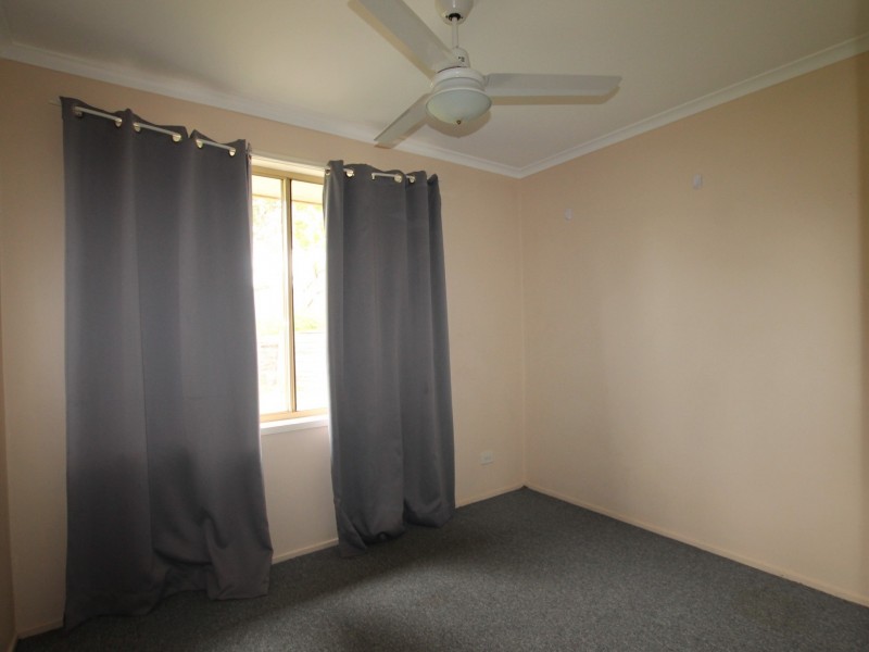 69 Jessie Crescent, Edens Landing QLD 4207